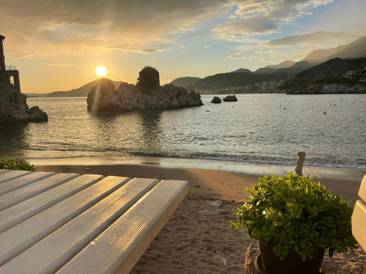 Przno Luxury Apartments Sveti Stefan Exterior photo
