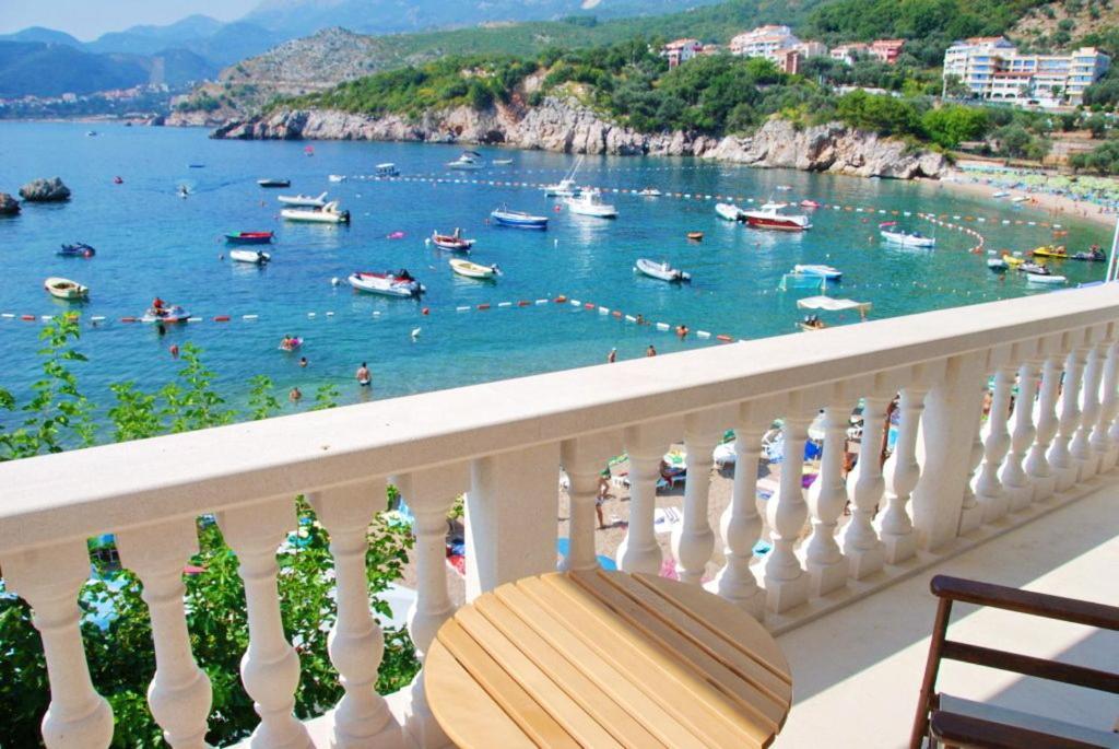 Przno Luxury Apartments Sveti Stefan Exterior photo